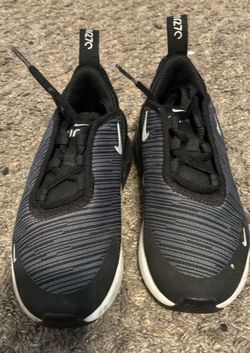 Kids sneakers