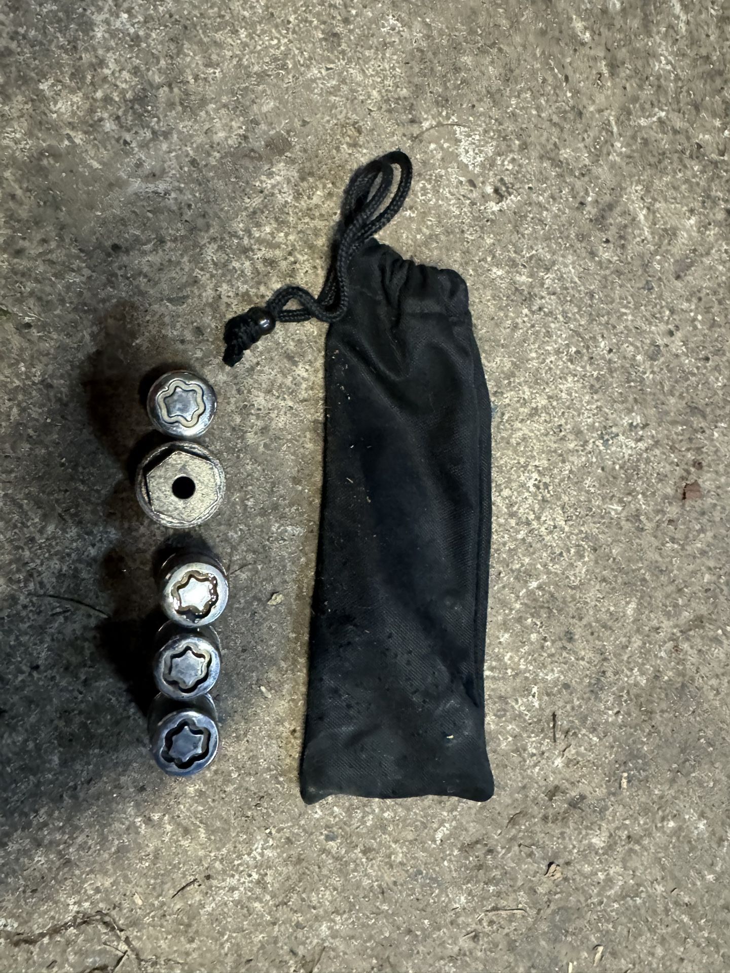 Honda/Acura Locking Lug Nuts