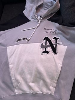 NIKE HOODIE SIZE SMALL