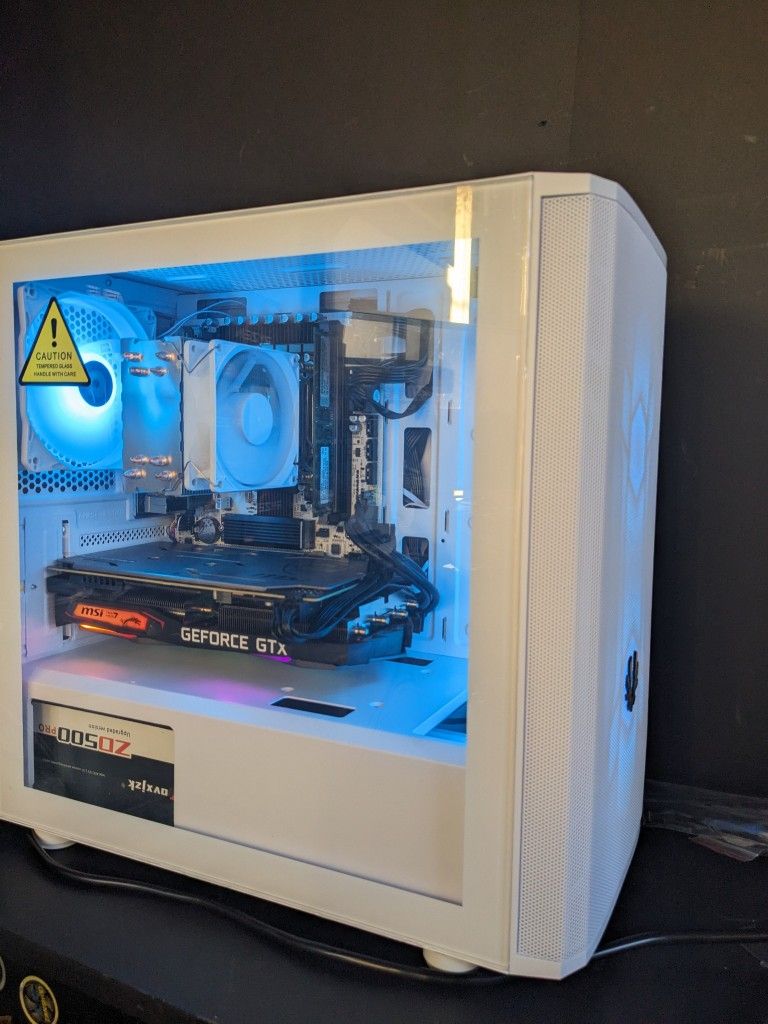 Gaming PC (Specs In Description) 300 fps Fortnite