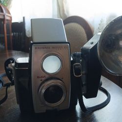 Kodak Brownie Reflex 20 Vintage Camera