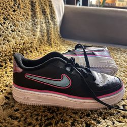 Lenticular Logo Nike Air Force 1 '07 LV8