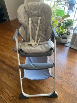 Baby High Chair with 5-Point Harness