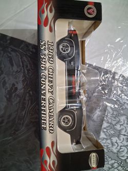 1969 Chevy Camaro SS 396 Convertible - Snap-on Diecast 1:24 (NIB)