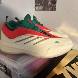 Adidas Dame 9 “Egg Nog”  size 9.5