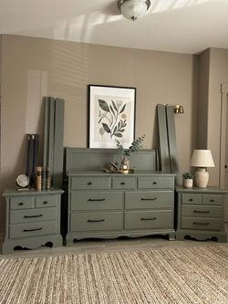Bedroom set - full size- delivery available