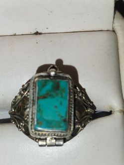 Silver Turquoise Stone Pendant or Locket