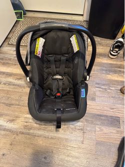 Greco car seat and base