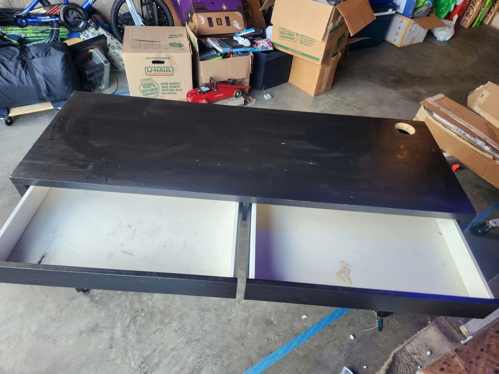 Desk For FREE for Sale in Spanaway, WA OfferUp
