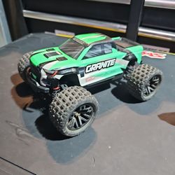 Arrma Granite Grom