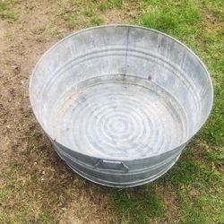 Primitive  Wash  Tub #3 No Holes? Great  For Gardening  Ect