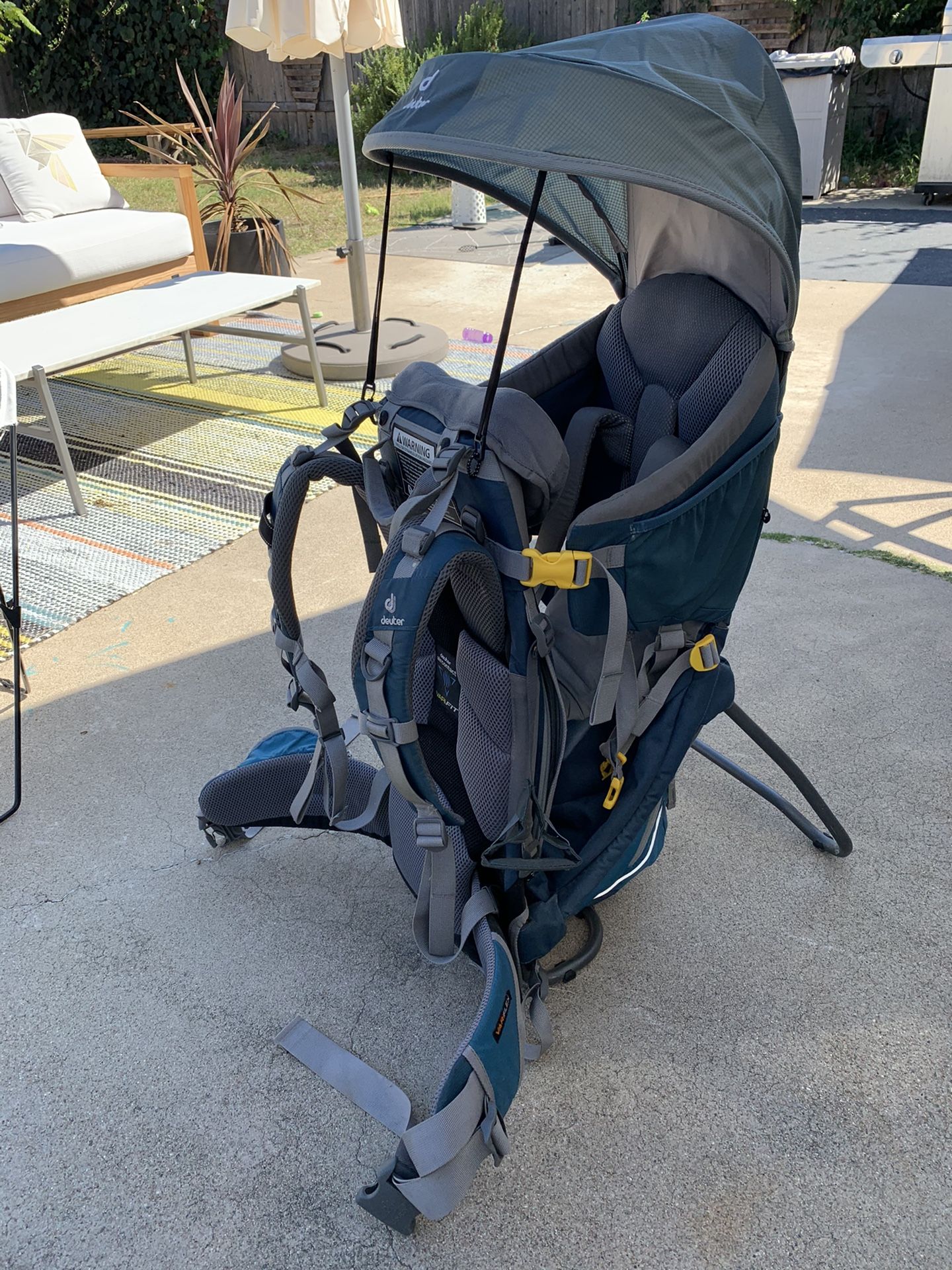 Deuter Kid Comfort II 2 baby hiking backpack carrier LIKE NEW!