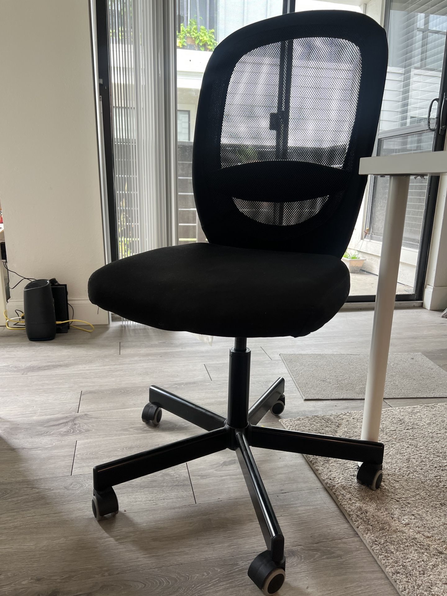 Desk chair