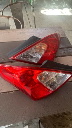 Nissan Versa tail lights