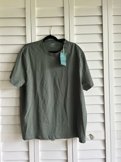 NWT Men’s T-Shirt 