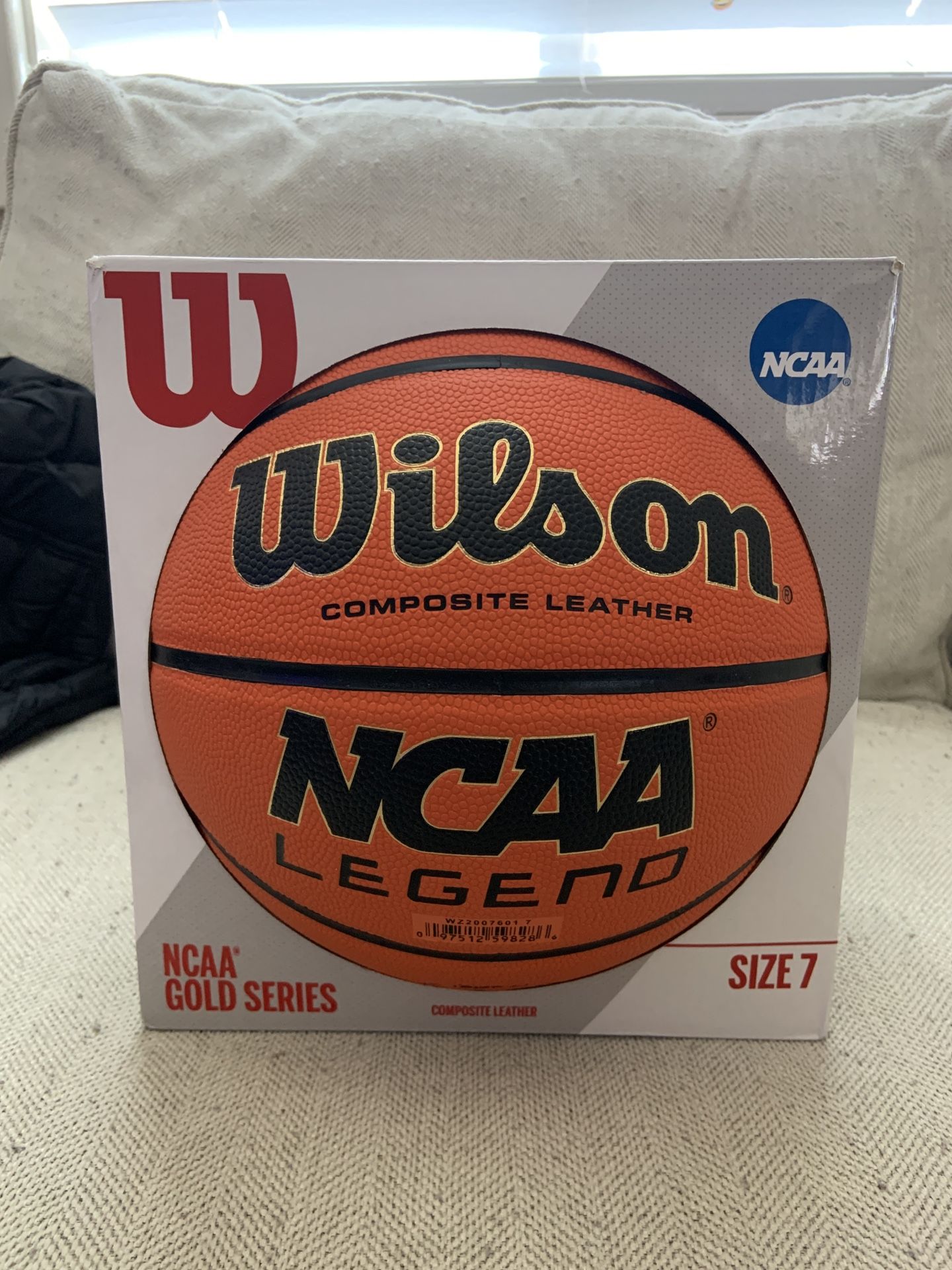 Wilson Legend Basketball Size 7 ( 29.5) New In Box