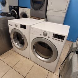 LG WASHER AND DRYER SET 