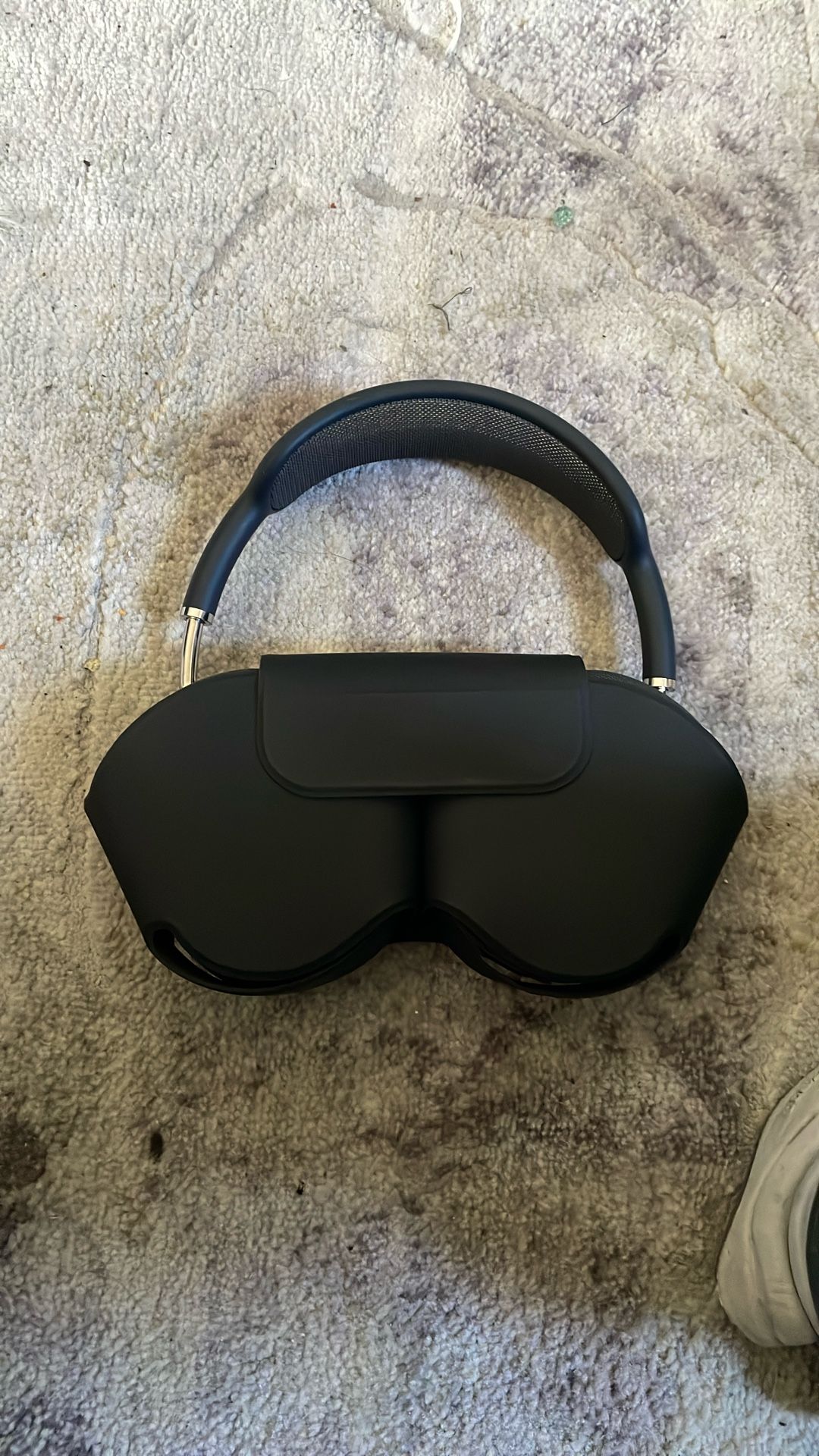 AirPod Max Headphones Good Conditions 