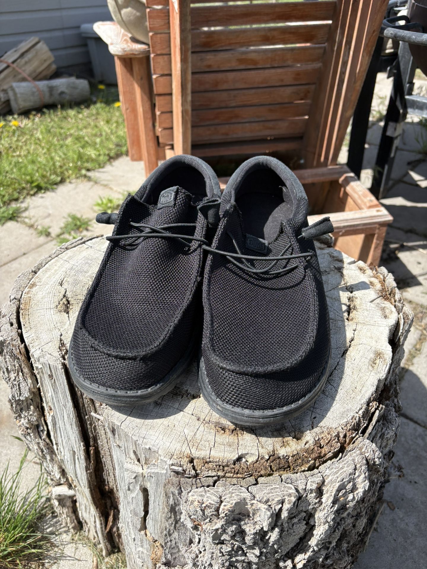 Black HeyDudes