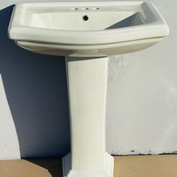 Pedestal Sink In Cashmere
