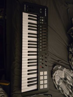 M-Audio Oxygen 49 Midi Keyboard