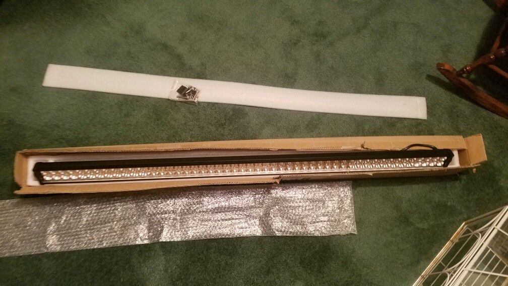 52" light bar with brackets