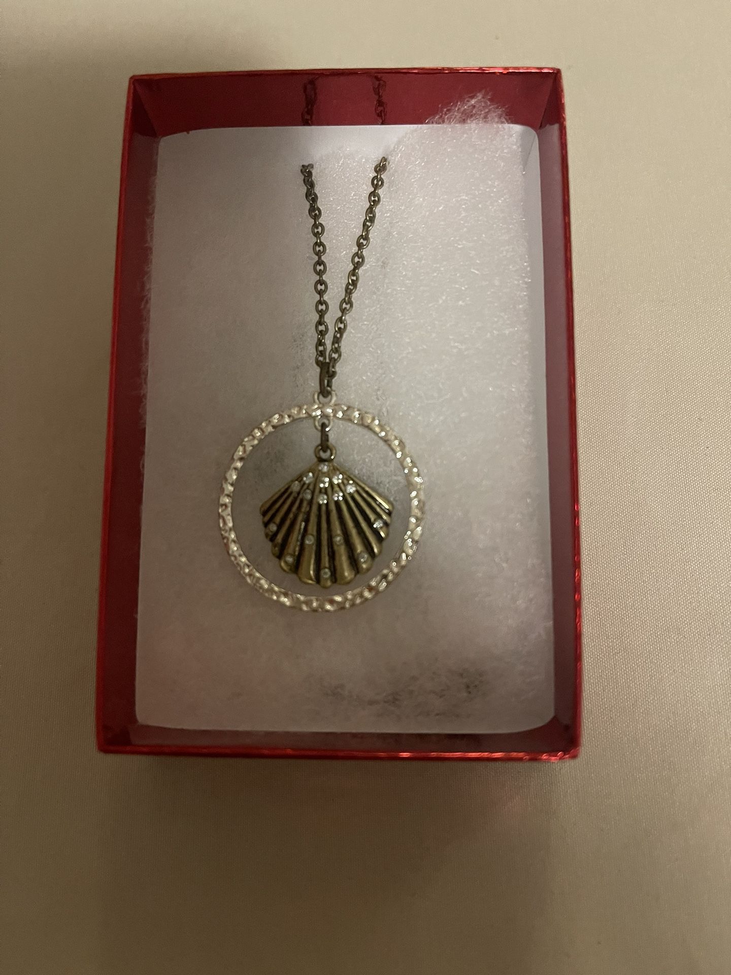 Silver/gold Shell Necklace