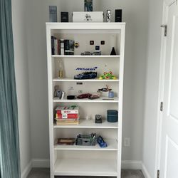 Bookshelf 