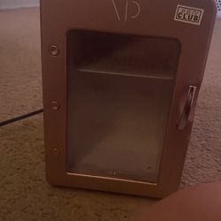mini fridge 