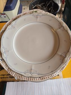 Noritake “Sabetha” pattern (3805) China set