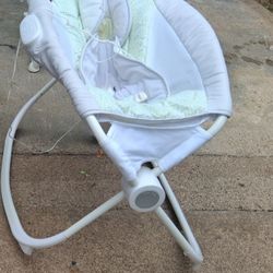 Electric rocking chair