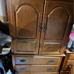 Wood Dresser