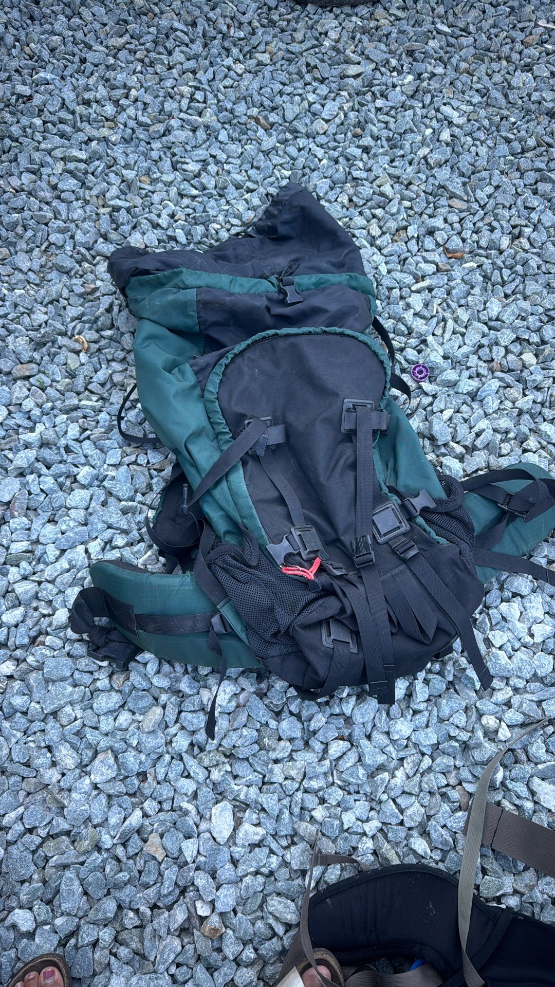 Green Hiking Backpack It Has A Little Rug On The Back The Shoulders As You See In The Picture 