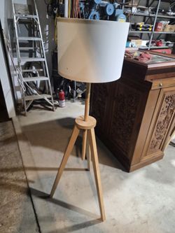 IKEA Adjustable Wood Tripod Floor Lamp – Modern Scandinavian Light – $50