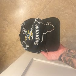 Supreme Hat 
