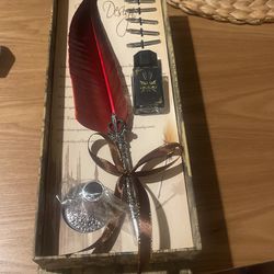  Calligraphy Pen Set,Writting Quill Feather Pen,100% Hand Craft, Real Feather and Stainless Steel Nib(Black+Red)