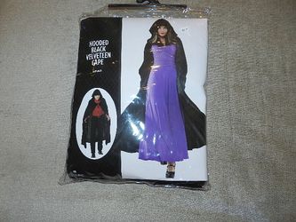 NEW - Spirit Halloween Hooded Black Velveteen Cape Costume