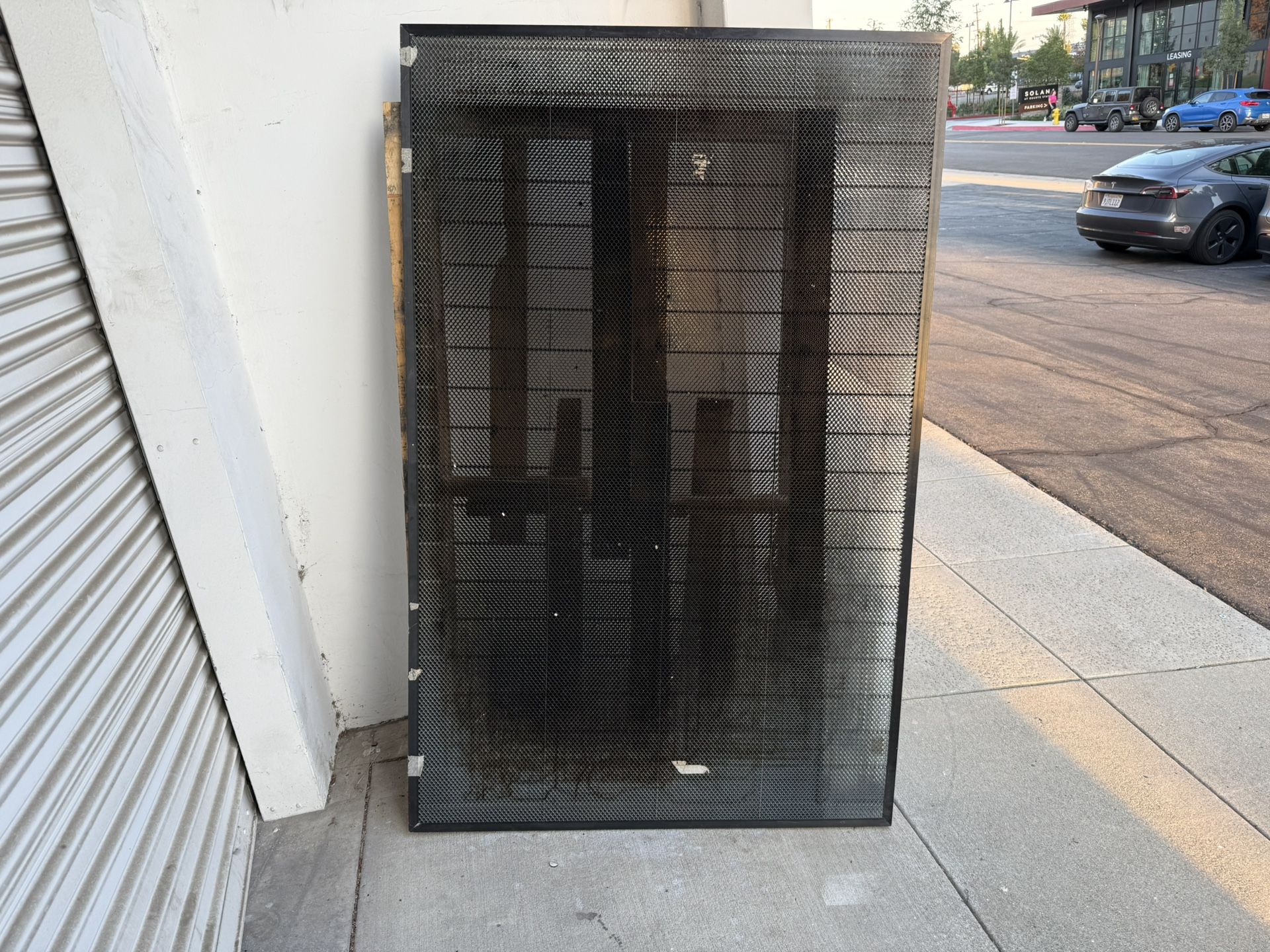 Used 40x63 Honeycomb Laser Bed. Free