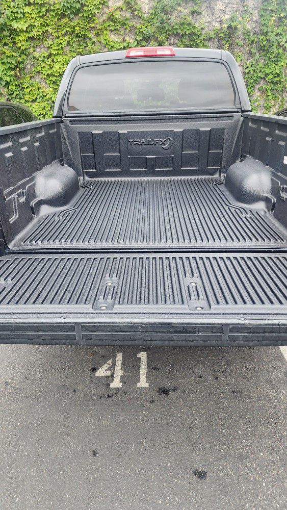 BEDLINER IN STOCK FOR ALL TRUCKS, PLASTICOS PARA LA CAJA, BED LINERS, RACKS, TONNEAU COVERS, TAPADERAS, SIDE STEPS 