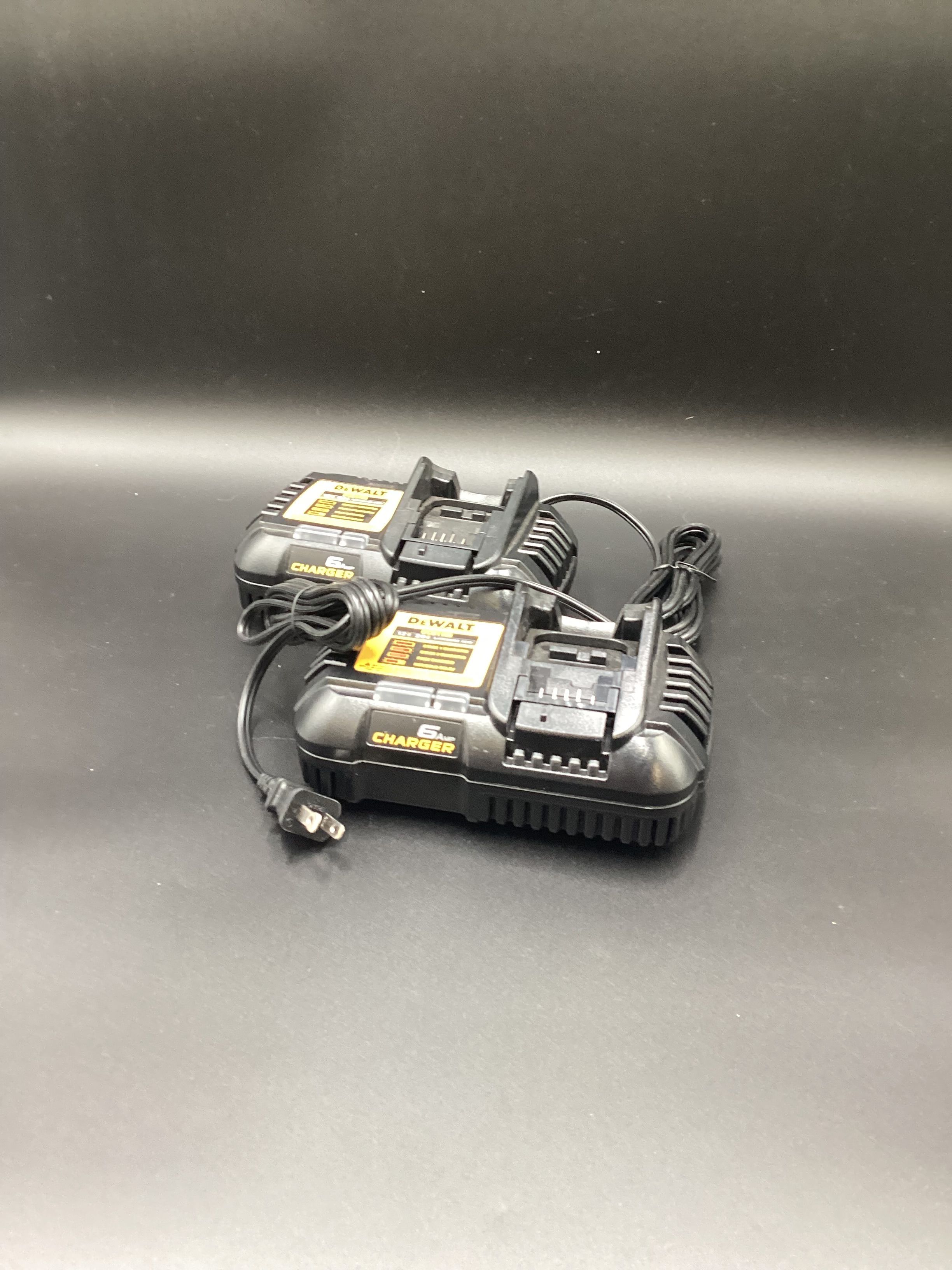 DEWALT 20V 6AMP CHARGER**(FINANCIAMOS/WE FINANCE)**