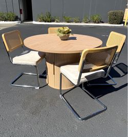 Brand new 5 pc set