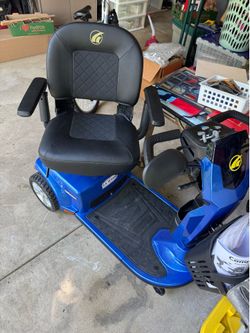 Golden Companion GC340 Mobility Scooter — Like New Condition