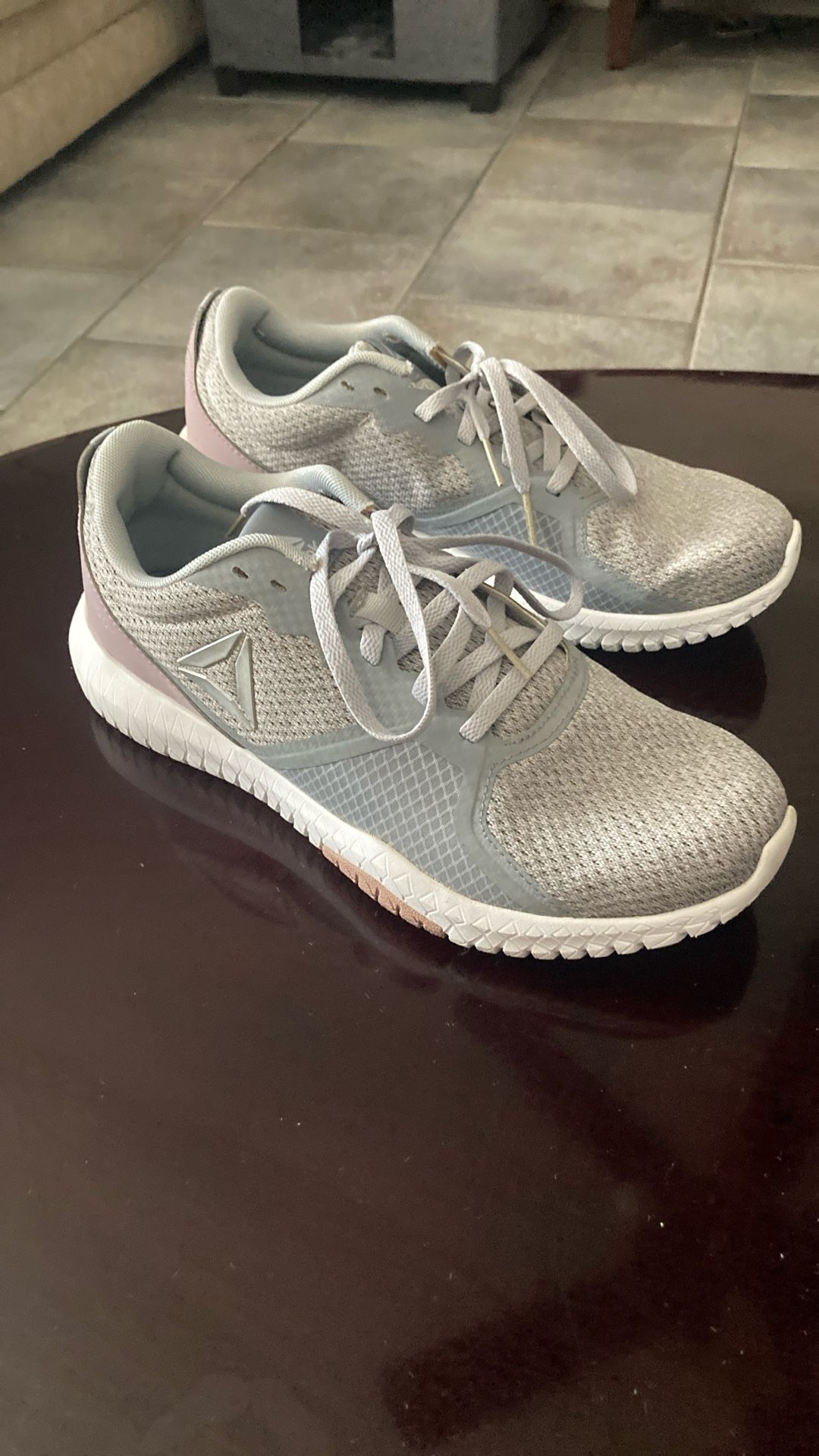 Women’s Reeboks Size 9 Worn Once