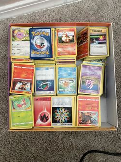 Pokémon cards Box of mystery Pokémon cards