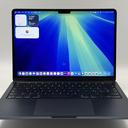 2022 M2 MacBook Air 8GB 256GB