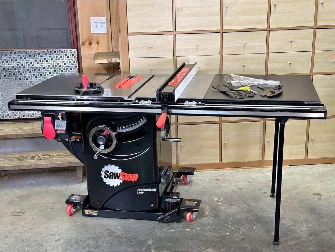 Sawstop PCS 36”T-Glide 1.75 Table Saw