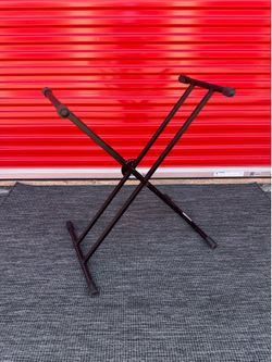 Stageline Double-Braced Adjustable X Keyboard Stand