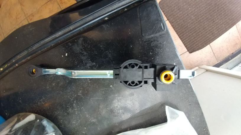 Actuator assy for This genuine part fits your 1997 Chevrolet Express 1500