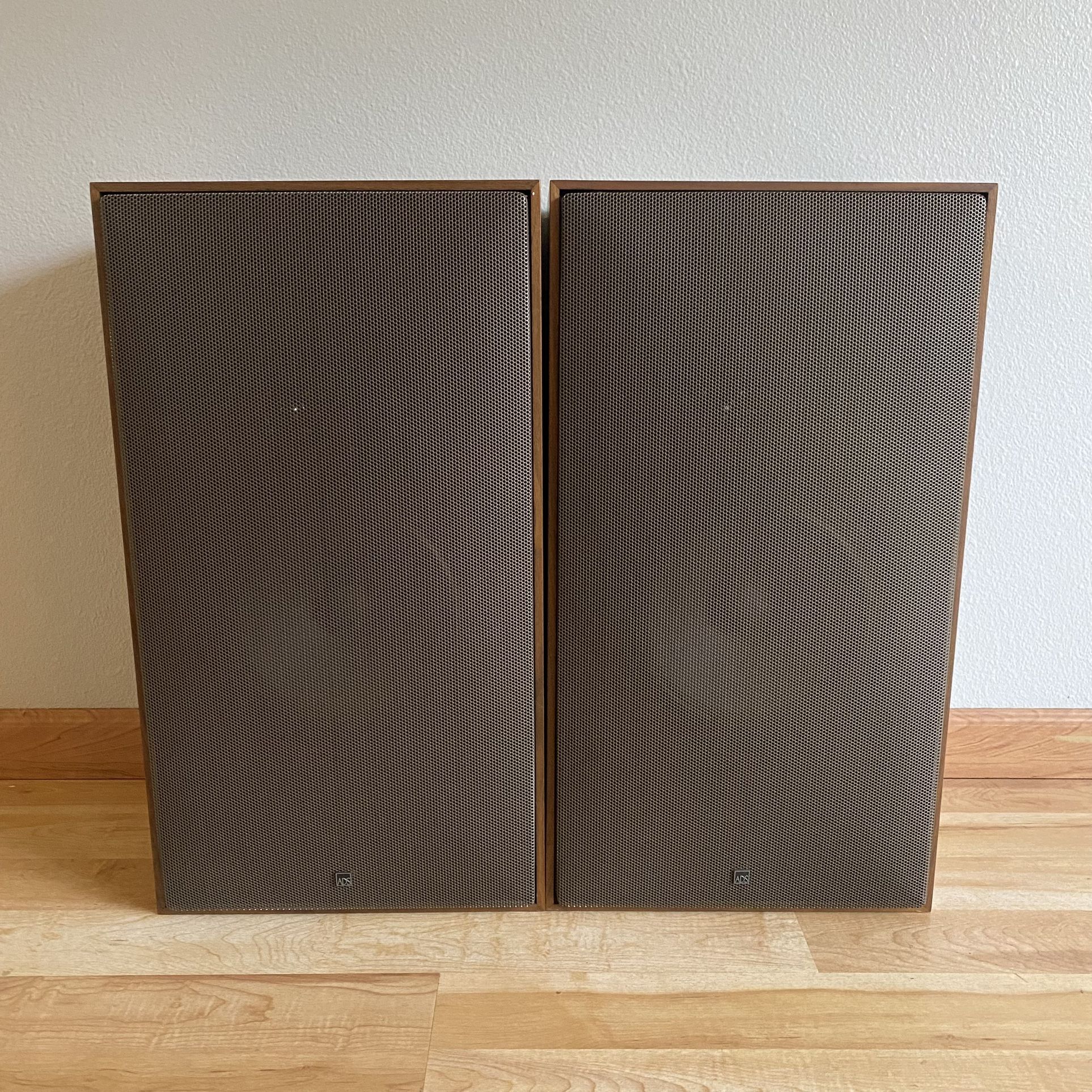 ADS L620 Stereo 2-way Speakers A/D/S