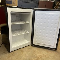 Frigidaire Platinum Freezer 